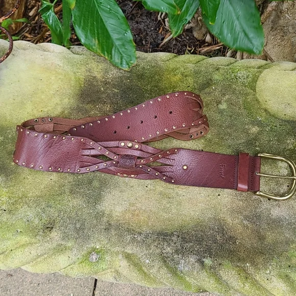 Fossil | Accessories | Fossil Brass Studded Brown Leather  display picture 3
